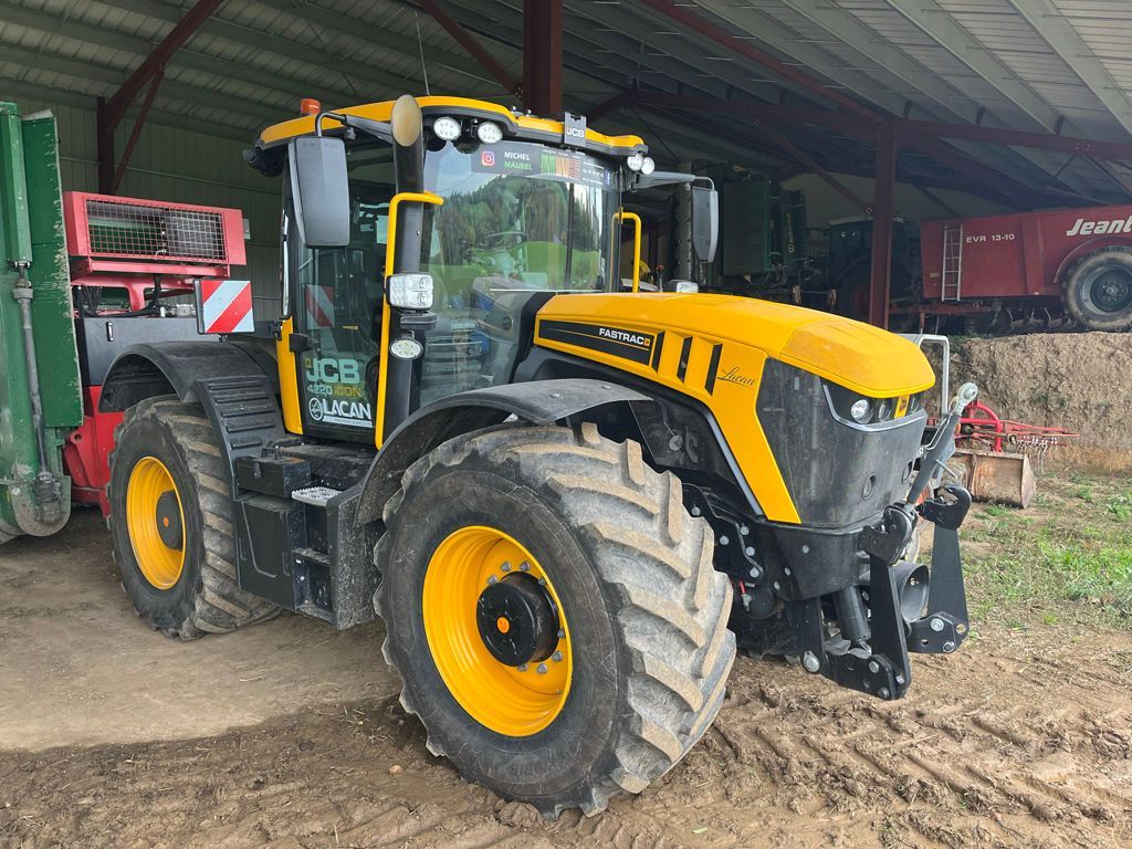 JCB Fastrac 4220 iCON Traktor 159.000 €