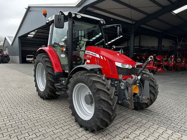 Massey Ferguson 5612 Dyna-4 Tractor €58,500