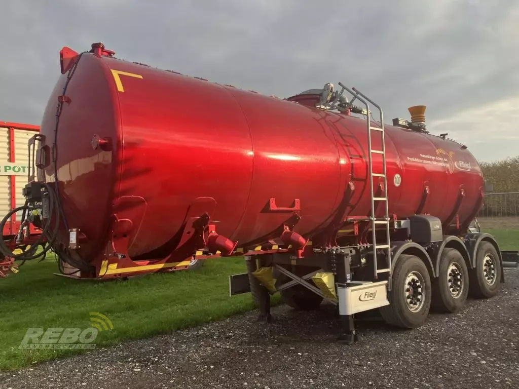 E-FARM: Fliegl stf 27500 truck-line - Tanker - id IVBRVLR - €78,000 - Year of construction: 2022 - Germany