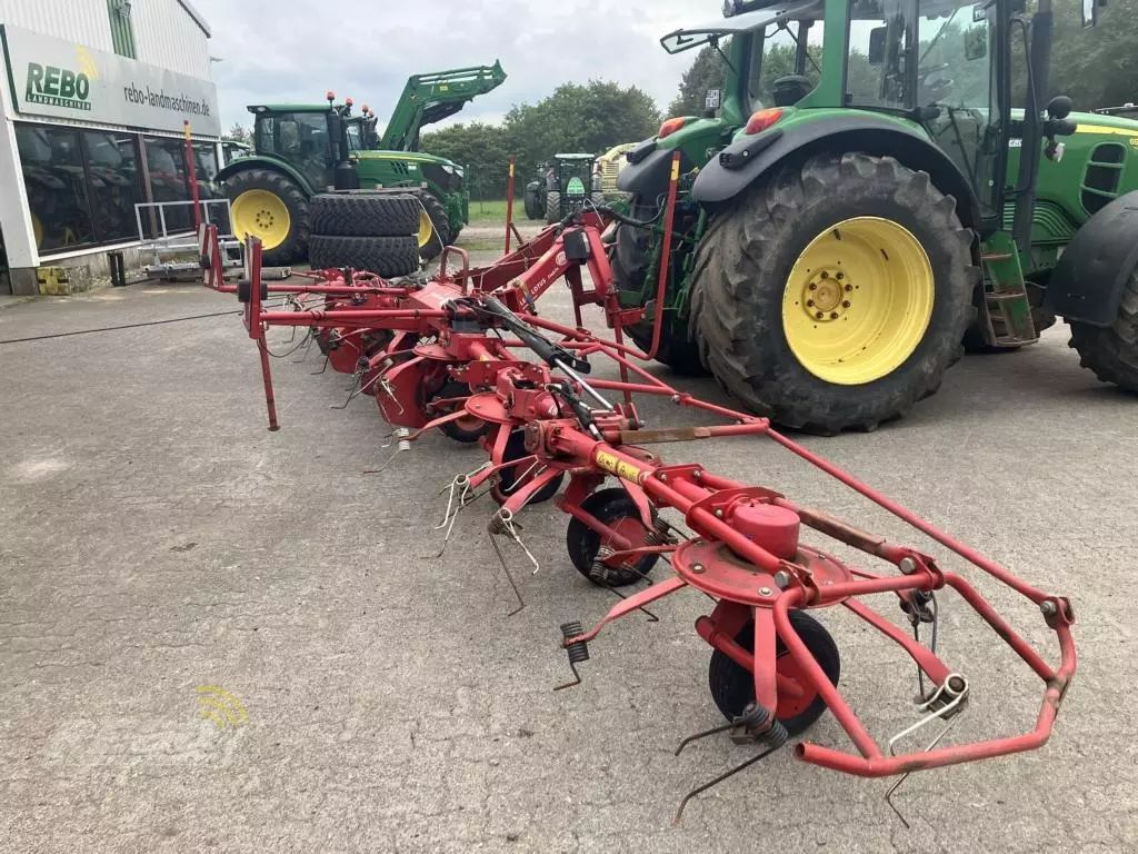 E-FARM: Lely Lotus 900 - Tedder - id 9BR8WLF - €9,500 - Year of construction: 2013 - Germany