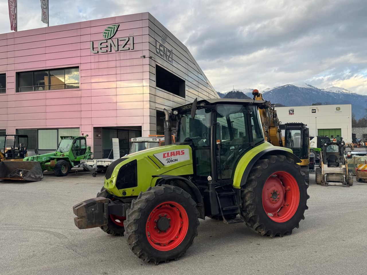 Claas Arion 410 Tractor 32.600 EUR