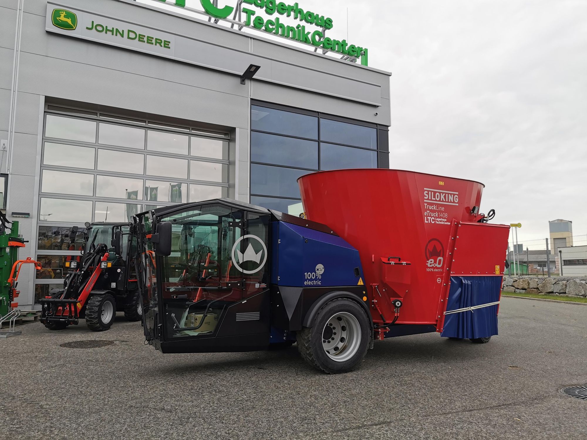 E-FARM: SILOKING TruckLine eTruck 1408-10 - Mixer feeder - id AQ3PSKN - €89,917 - Year of construction: 2025 - Austria