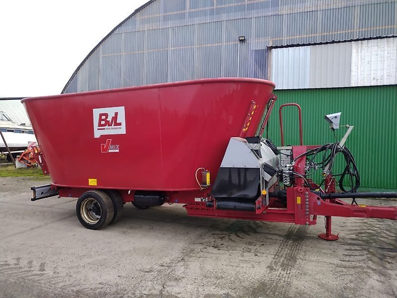 E-FARM: BVL v-mix plus 13-2 s - Podavač směsi - id 8QPJYEU - 16 890 € - Rok výroby: 2020 - Německo