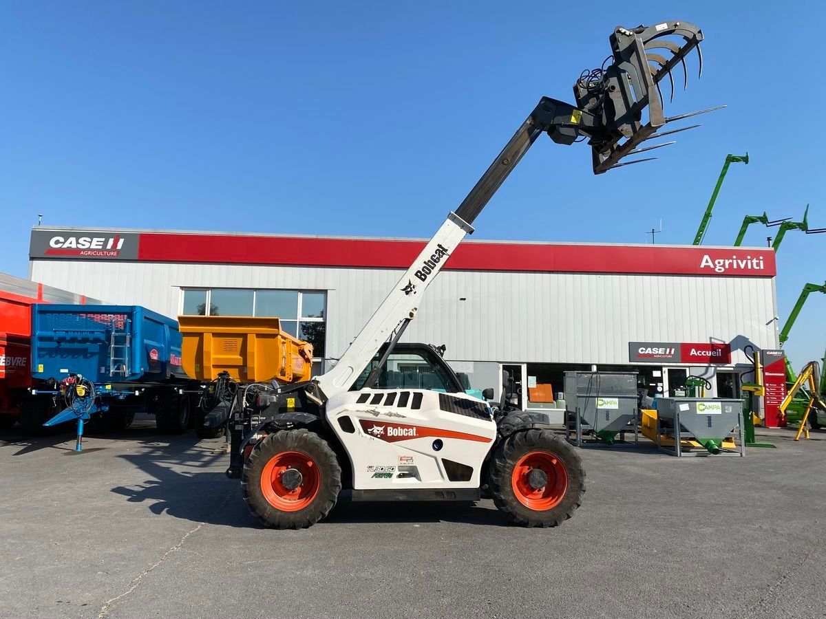 E-FARM: Bobcat tl 30.60 agri - Teleszkópos rakodó - id IXDSKX4 - Gyártási év: 2017 - Üzemóra (motor): 2429,Franciaország