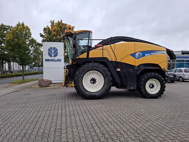 New Holland FR 9060 Self propelled forage harvester €50,000