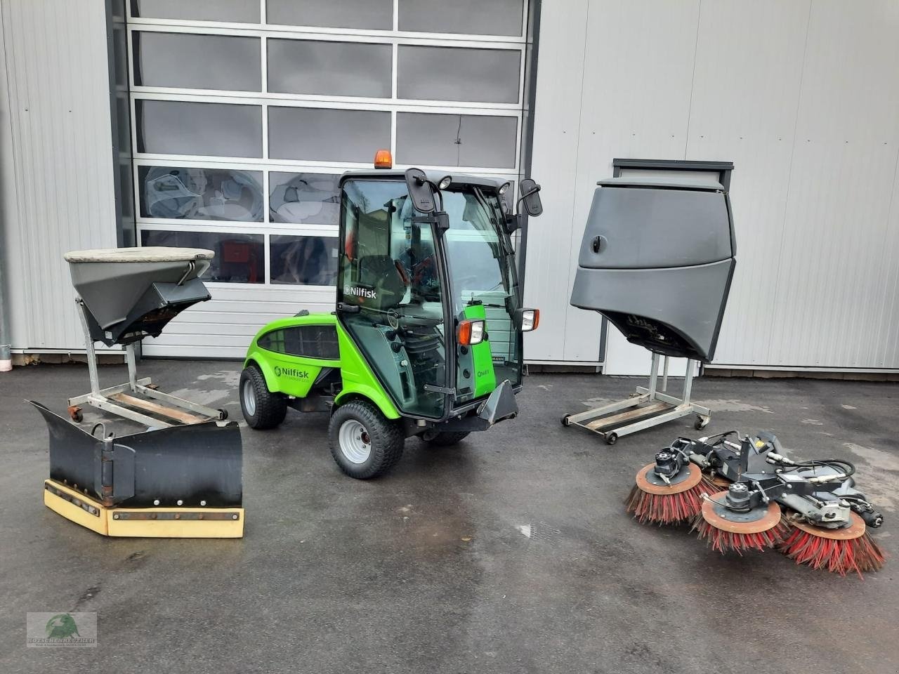 Egholm 2250 a0 municipal_winter_service_equipment €22,000