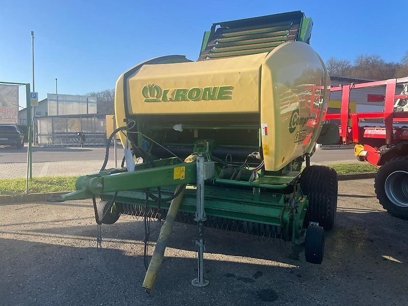 Krone Comprima F 155 XC Presse à balles 16 000 €