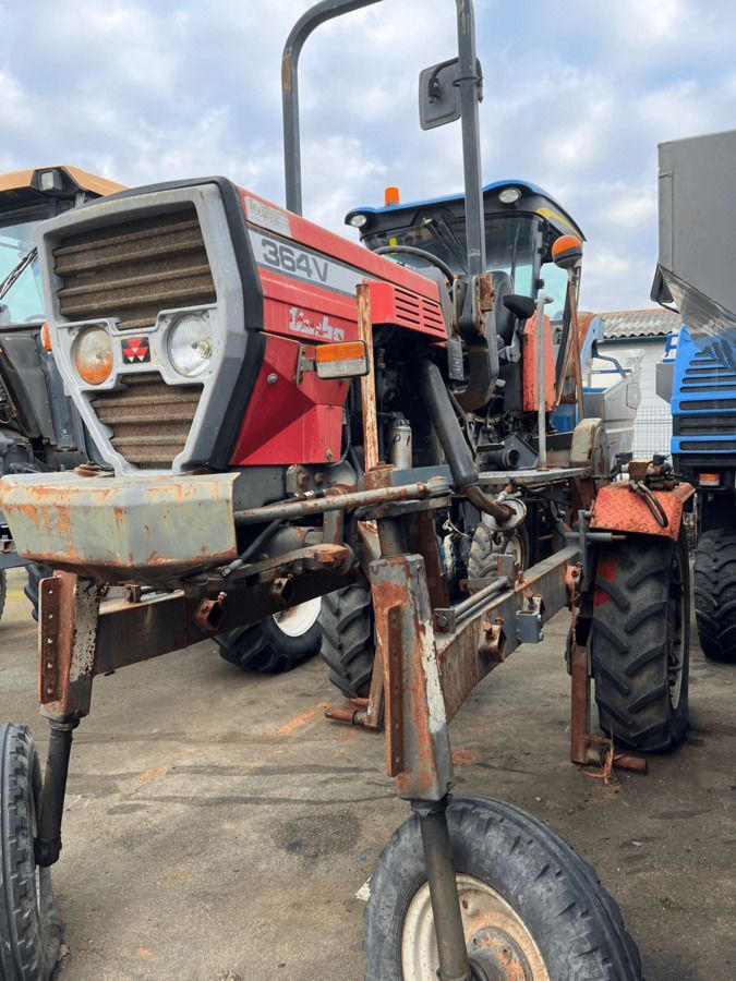 E-FARM: Massey Ferguson mf364v - Tracteur - id PAHZCYP - Année: 1992 - Lecture du nombre d'heure: 4 300,Puissance du moteur (chevaux): 65,France
