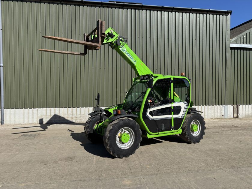 Merlo p27.6 plus Ładowacz teleskopowy 29 240 €