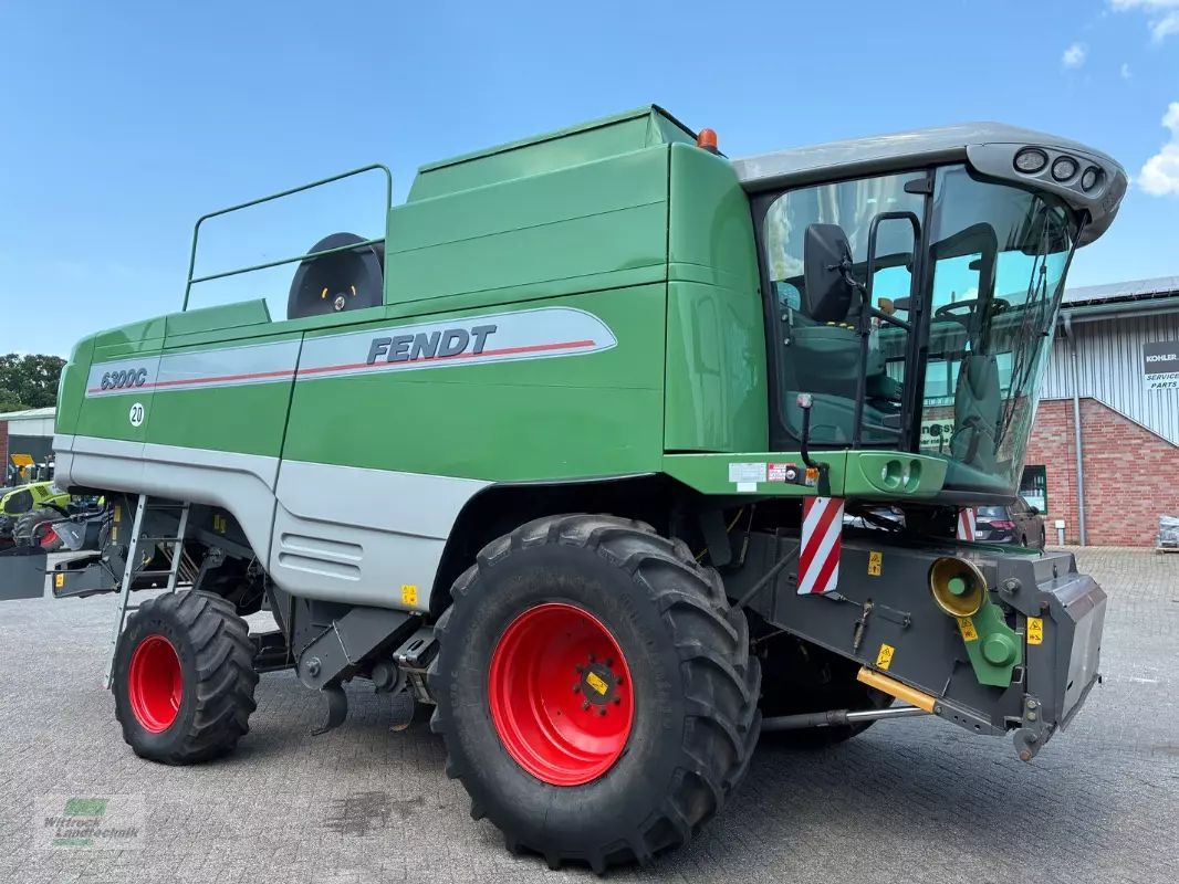 E-FARM: Fendt 6300 C - Cosechadora - id XQNT1JY - 49.000 € - Año: 2005 - Potencia del motor: 299,Alemania