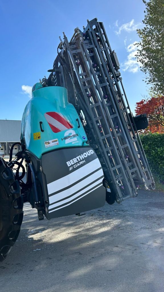 E-FARM: Berthoud hermes dark 1600 alsr 24m - Ψεκαστικό  - id VRNBVLZ - 38.000 € - Χρονία: 2023 - Γαλλία