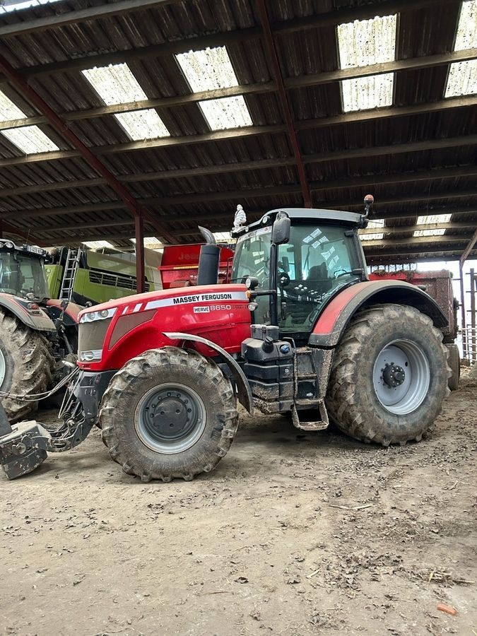 E-FARM: Massey Ferguson 8650 - Traktor - id HQCZWMF - 63.750 € - Baujahr: 2016 - Abgelesene Motorstunden: 5.900,Motorleistung (PS): 280,Frankreich