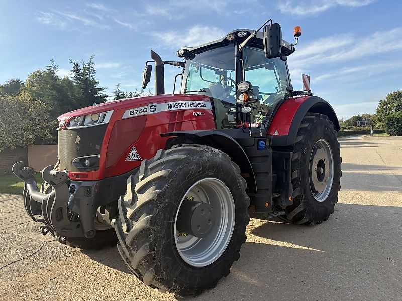 Massey Ferguson 8740 S Трактор 103 141 €