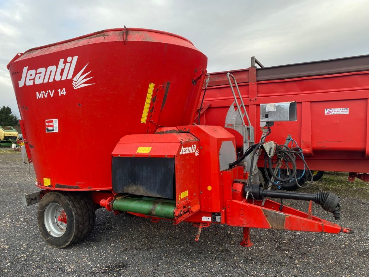 Jeantil mvv 14 Mixer feeder €10,500