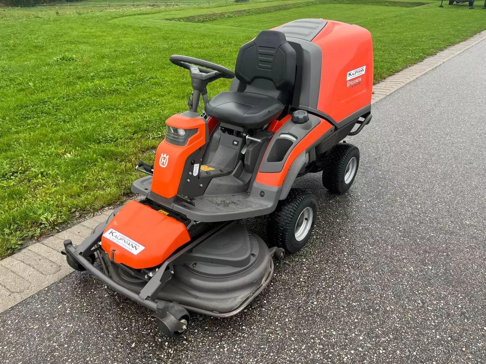 Husqvarna husqvarna rc 320 ts awd rasentraktor Tondeuse 6 125 €