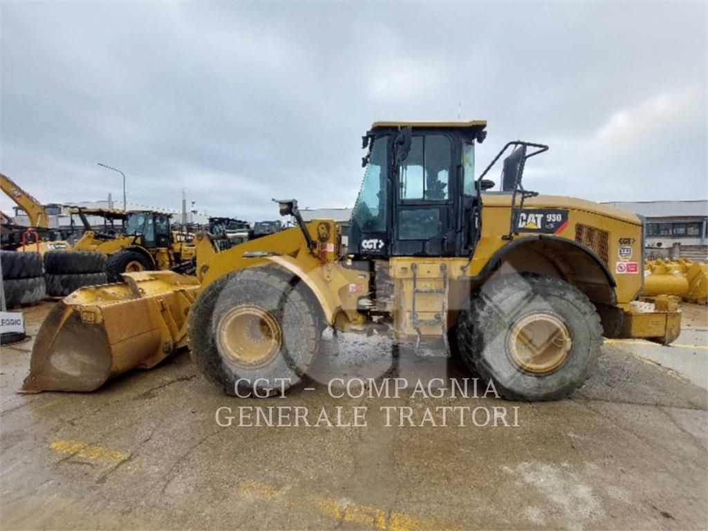 Caterpillar 950GC Cargador de ruedas 75.000 €