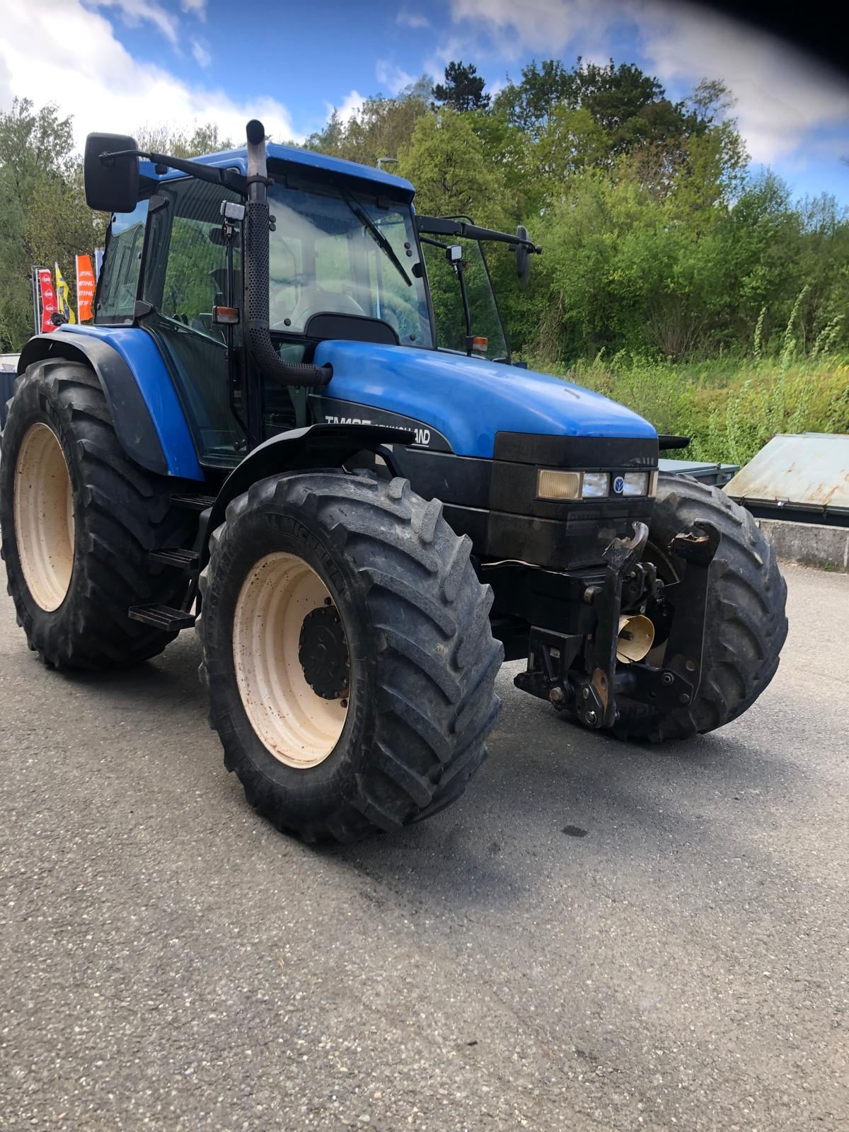 New Holland TM 165 tractor 29 950 €