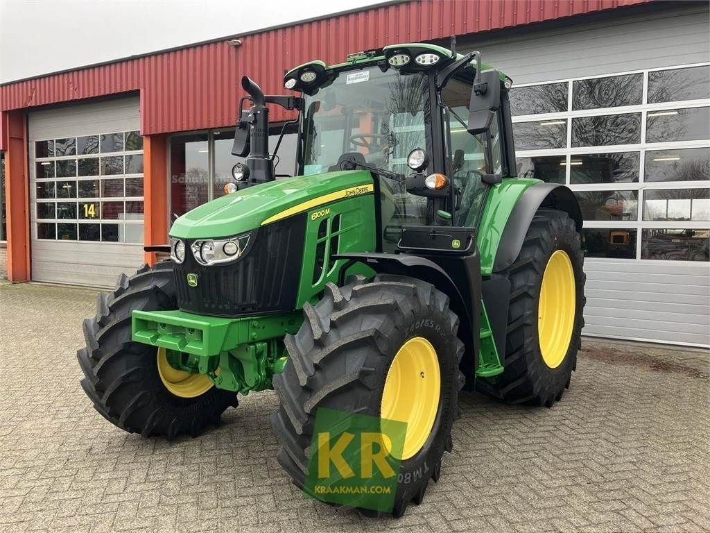 E-FARM: John Deere 6100 M - Trattore - id FHXQFHW - Anno di costruzione: 2025 - Potenza del motore: 111,Paesi Bassi