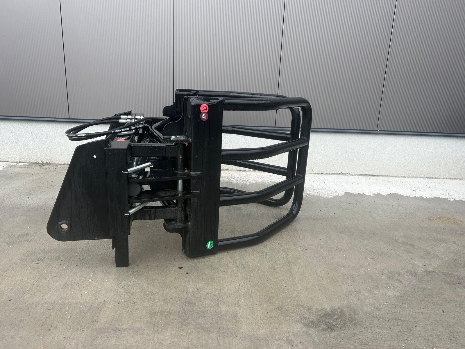 Stekro v-shape mit haueraufnahme Attachment €1,159