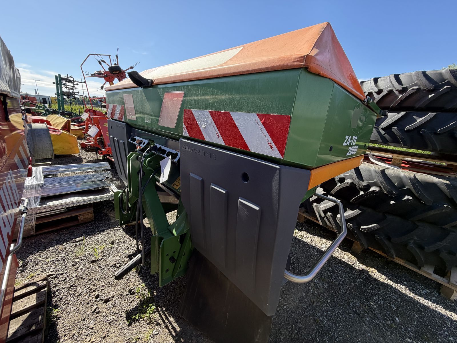 Amazone düngerstreuer Rozsiewacz nawozów 13 750 €