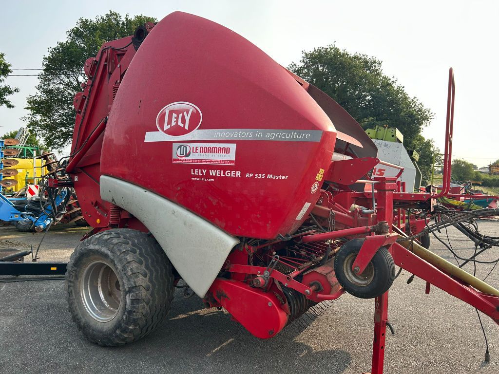 E-FARM: Welger RP 535 Master - Ballenpresse - id CJSIWJ9 - 15.000 € - Baujahr: 2011 - Ballenanzahl: 25.000,Frankreich