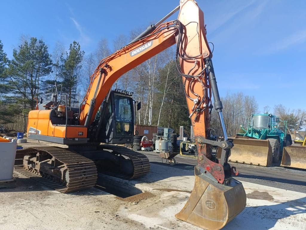 Doosan dx160lc-5 Crawler excavator €70,476