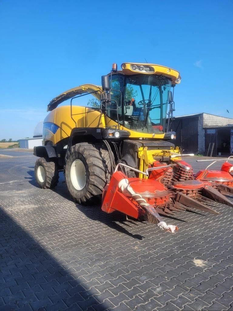 E-FARM: New Holland FR 9040 - Self propelled forage harvester - id LRSKVTU - €58,000 - Year of construction: 2008 - Engine hours: 3,204,Engine power (HP): 420,Lithuania