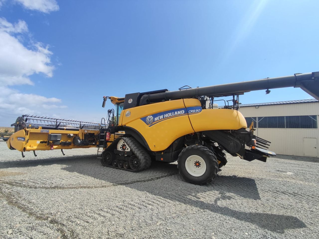 New Holland CR 8.90 Mietitrebbia 165.000 €