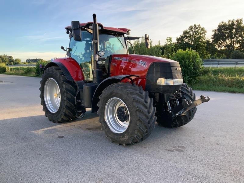 Case IH Puma 240 CVX tractor €90,500