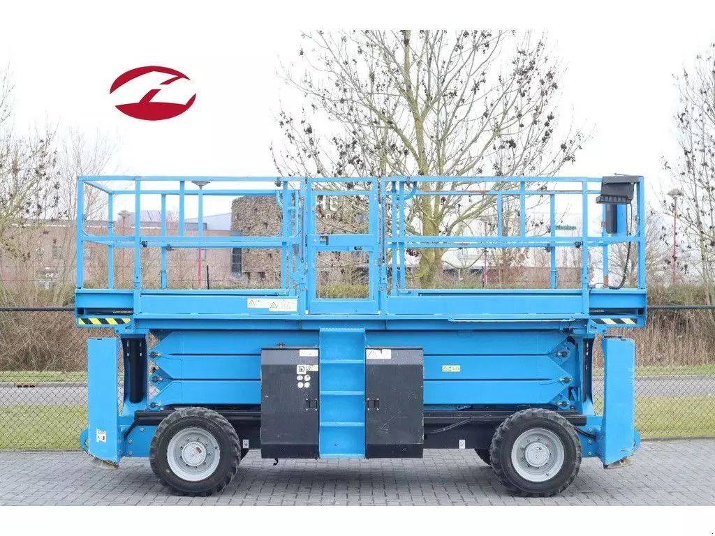Genie gs-3384 rt 12 meter 1.134 kg Self propelled platform €17,500