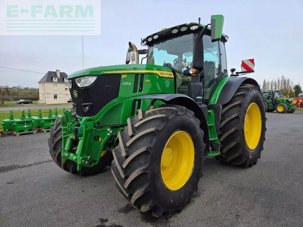John Deere 6R 250 Traktor 188.000 €