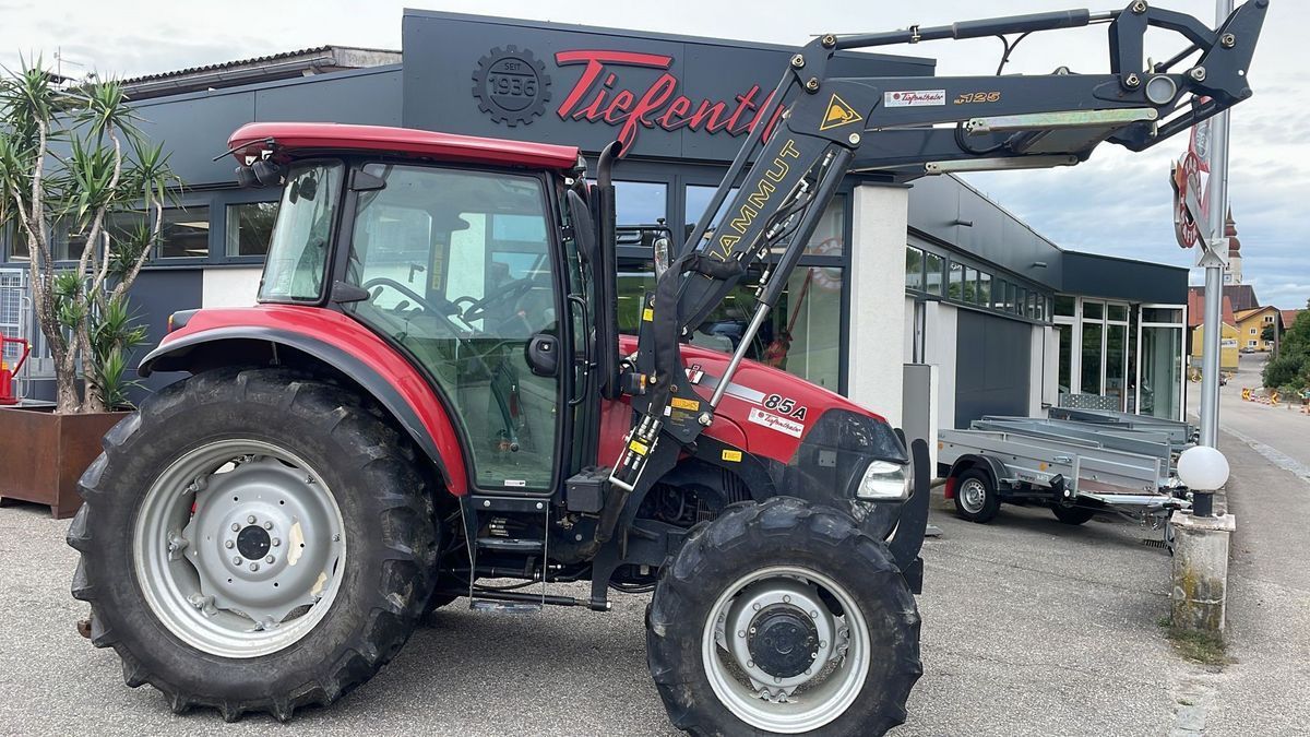 E-FARM: Case IH Farmall 85 - Traktor - id 2LVHCX4 - 40.708 € - Baujahr: 2016 - Abgelesene Motorstunden: 2.270,Motorleistung (PS): 82,Österreich
