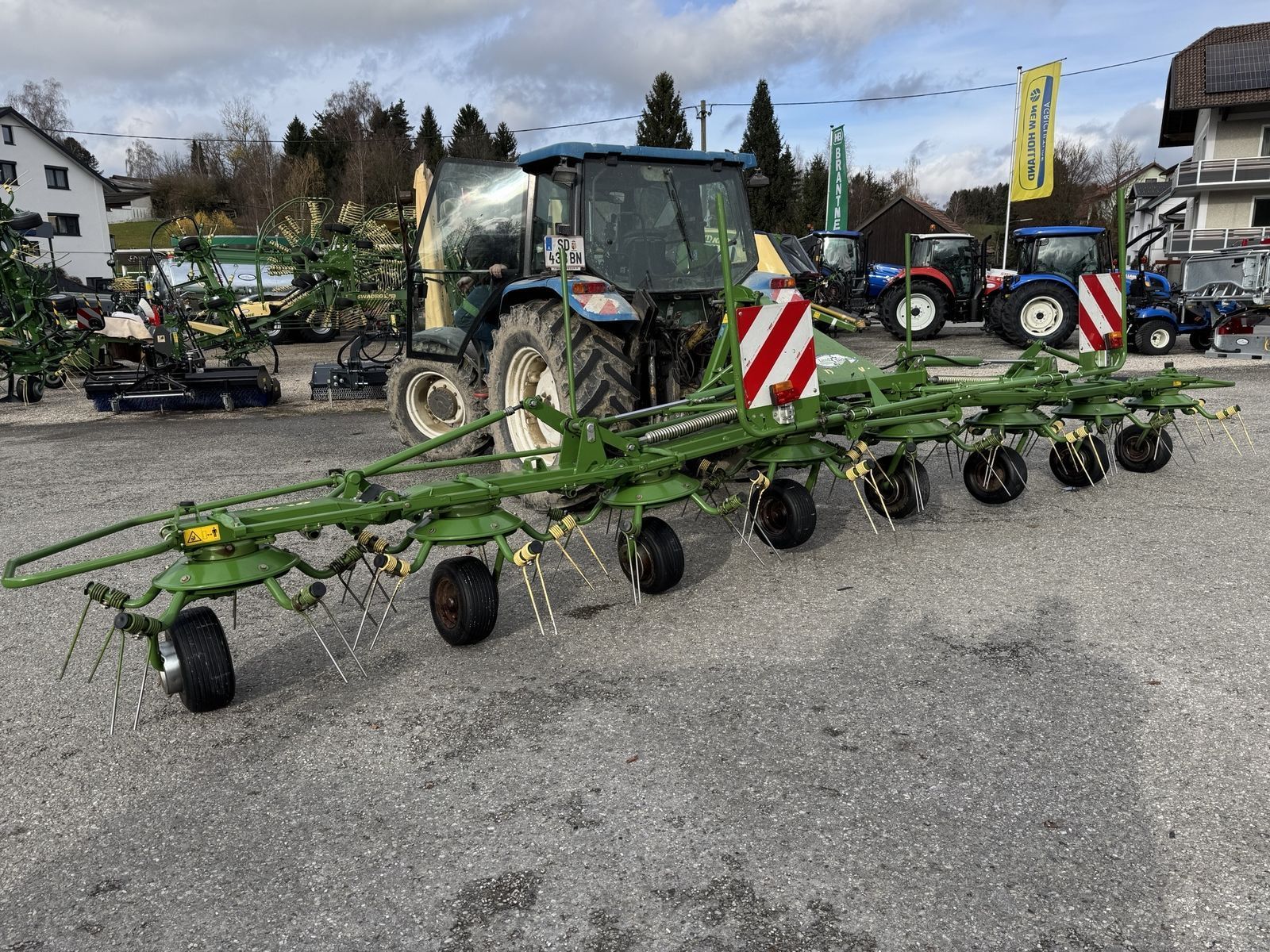 Krone kw 7.92 Karuzelowy przetrząsacz do siana 9990 €