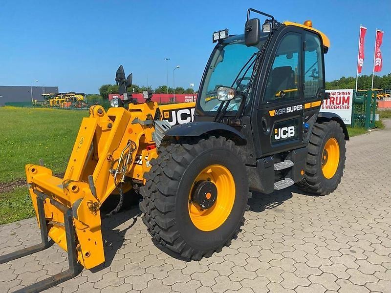 E-FARM: JCB 538-60 AGRI Super - Telehandler - id 7KJXUGP - €72,900 - Year of construction: 2022 - Engine hours: 1,739,Engine power (HP): 131,Germany