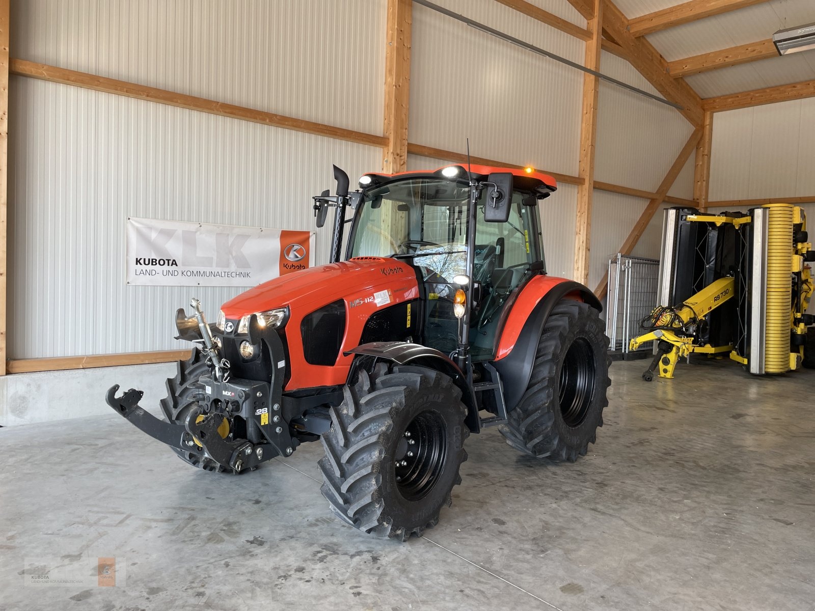 Kubota M5-111 tractor €63,445