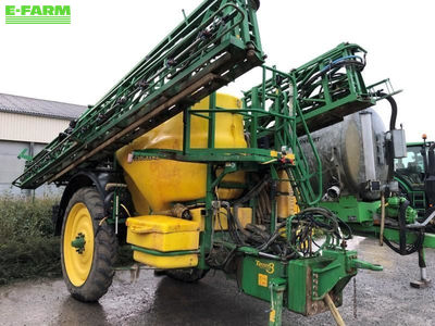 E-FARM: John Deere 832 i - Sprayer - id ELKDW3T - €30,000 - Year of construction: 2012 - France