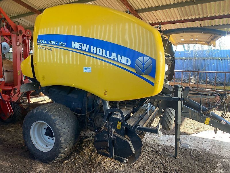 E-FARM: New Holland TM150 - Presse à balles - id V5EXL13 - 18 143 € - Année: 2015 - Royaume-Uni