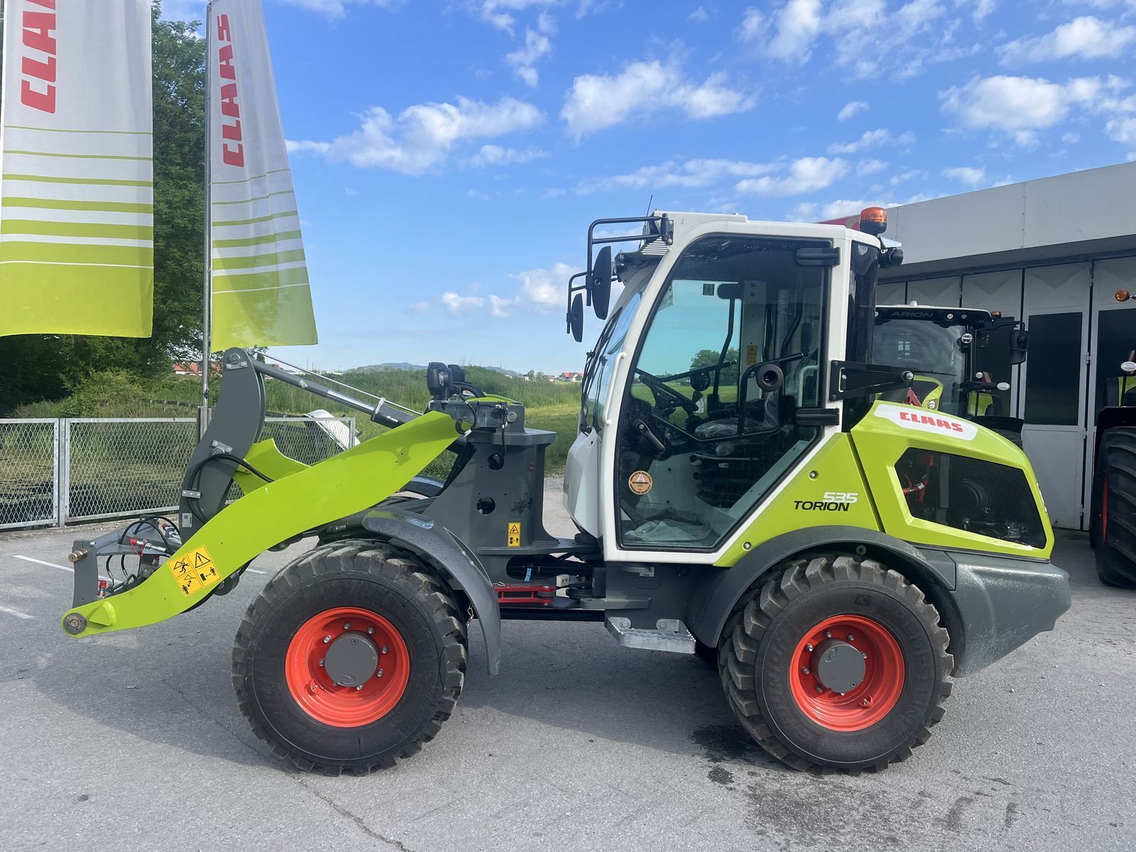E-FARM: Claas Torion 535 - Chargeuse sur pneus - id GC6GZ4L - Année: 2025 - Lecture du nombre d'heure: 10,Puissance du moteur (chevaux): 74,Autriche