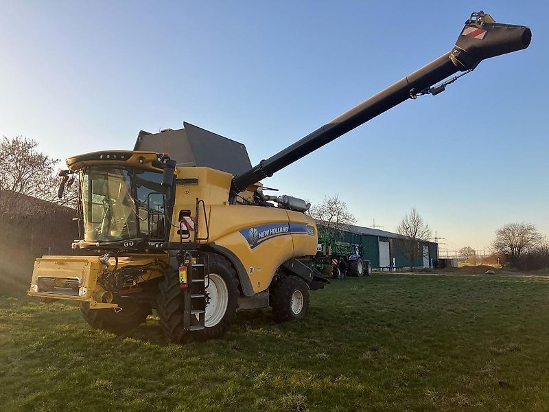 E-FARM: New Holland cx8.90 - Cosechadora - id LE4IEXT - Año: 2021 - Horas: 519,Alemania
