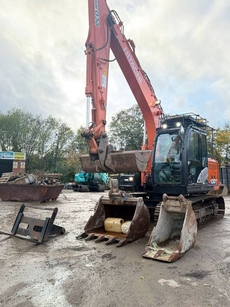 Hitachi zx 130-6 Crawler excavator €46,942