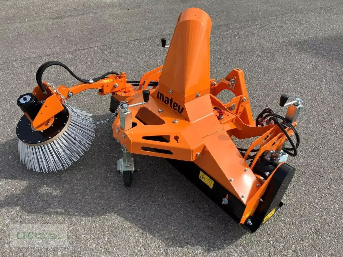 E-FARM: matev multifunktionssaugdüse mrm-120 - Kommunalt udstyr - id 9ISAP72 - 5.770 € - Produktionsår: 2024 - Østrig