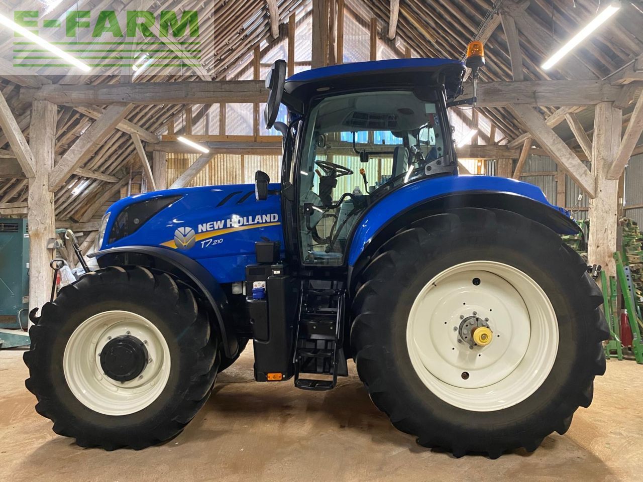 New Holland T7.210 Traktor 84.500 €