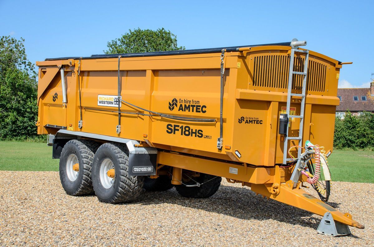 E-FARM: Richard Western sf18hs silage trailer 18t - Tipper - id PGQNSYZ - €27,608 - Year of construction: 2022 - United Kingdom