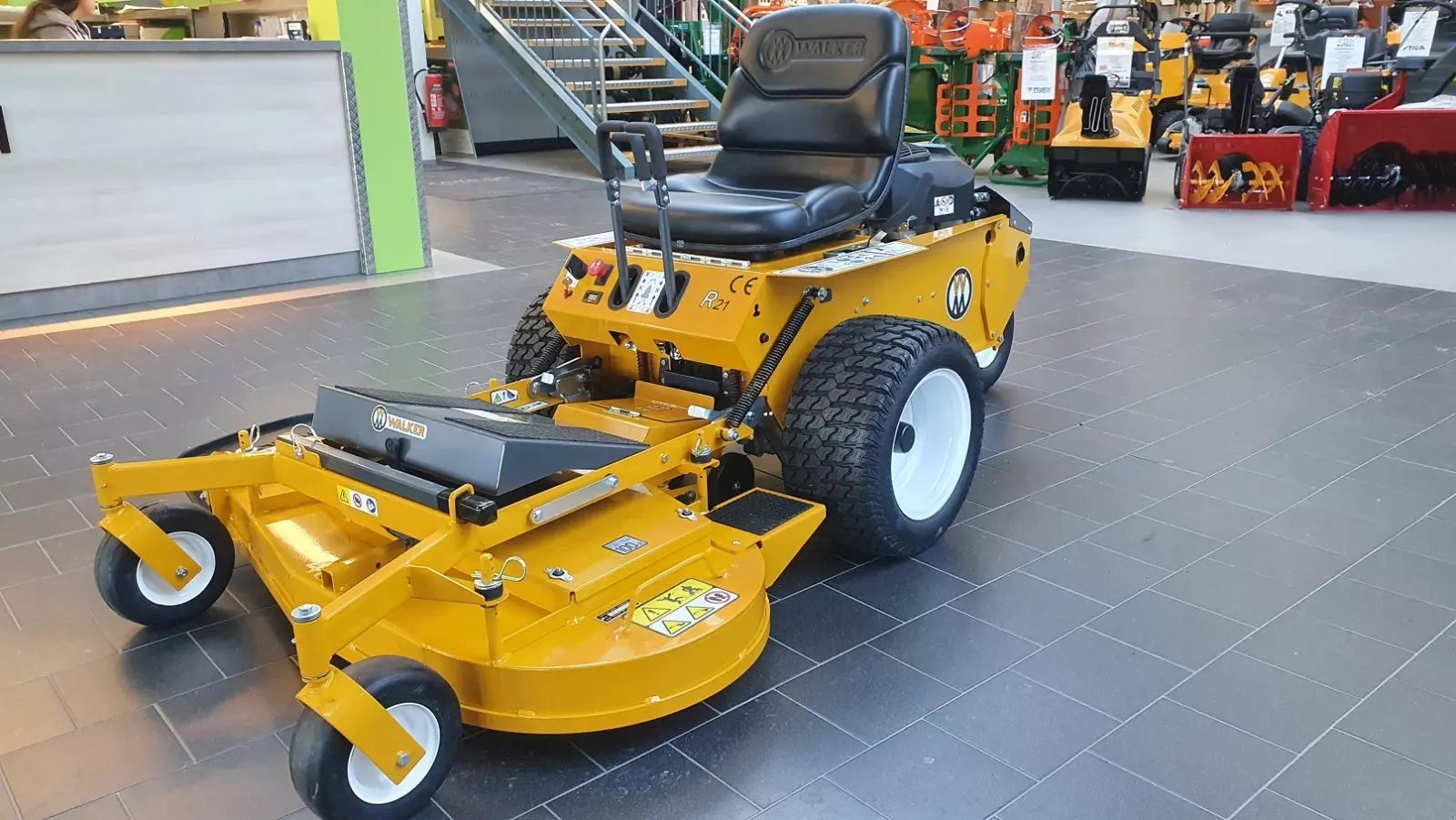 E-FARM: Walker mr21 frontmäher - Lawn mower - id DFXTMXP - €7,500 - Year of construction: 2024 - Germany