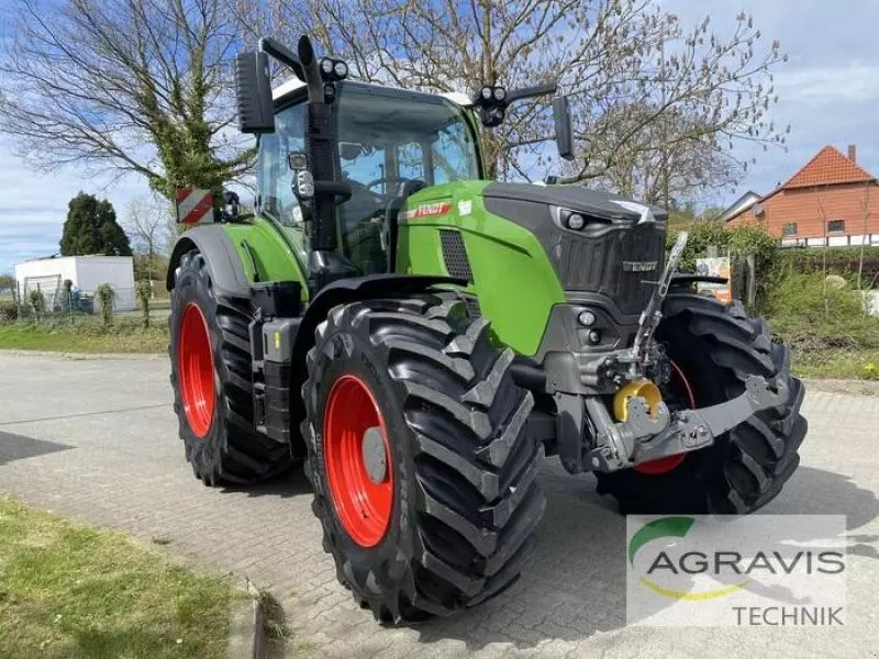 Fendt 728 Vario Traktor 235 000 EUR