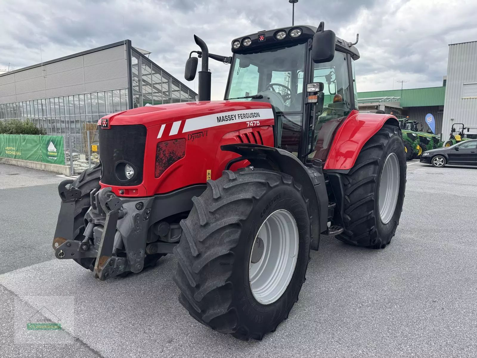 E-FARM: Massey Ferguson 7475 - Traktorius - id 9UEMQCC - 54 083 € - Gamybos metai: 2014 - Variklio darbo valandos: 4 145,Variklio galia (AG): 140,Austrija
