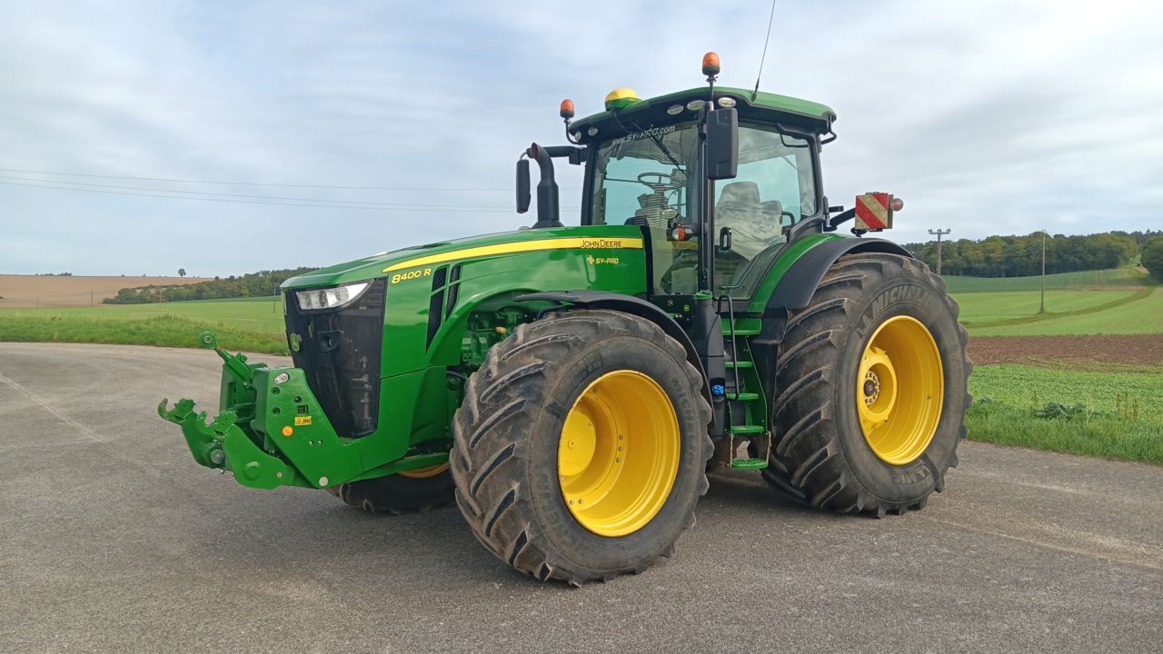 John Deere 8400 R Traktor 210 000 €