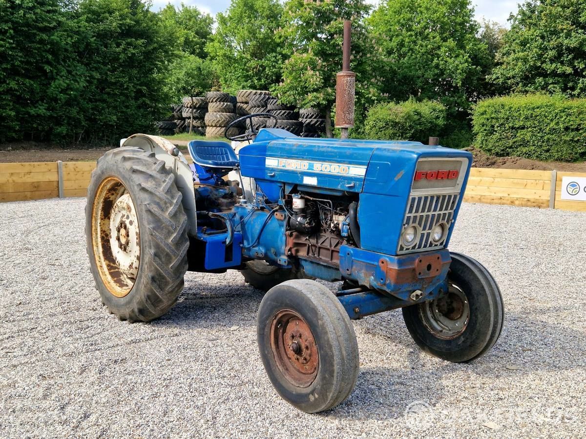 E-FARM: Ford 5000 - Traktor - id HYBT9J4 - 6988 € - Rok produkcji: 1974 - Moc silnika: 69,Zjednoczone Królestwo