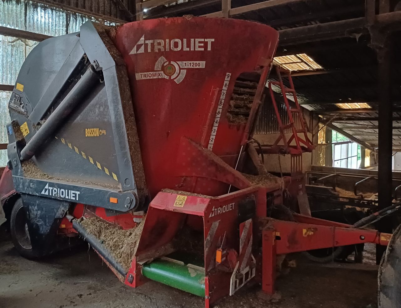 E-FARM: TRIOLIET Solomix 1-1200 - Futtermischwagen - id TTAN6GF - 6.500 € - Baujahr: 2012 - Frankreich