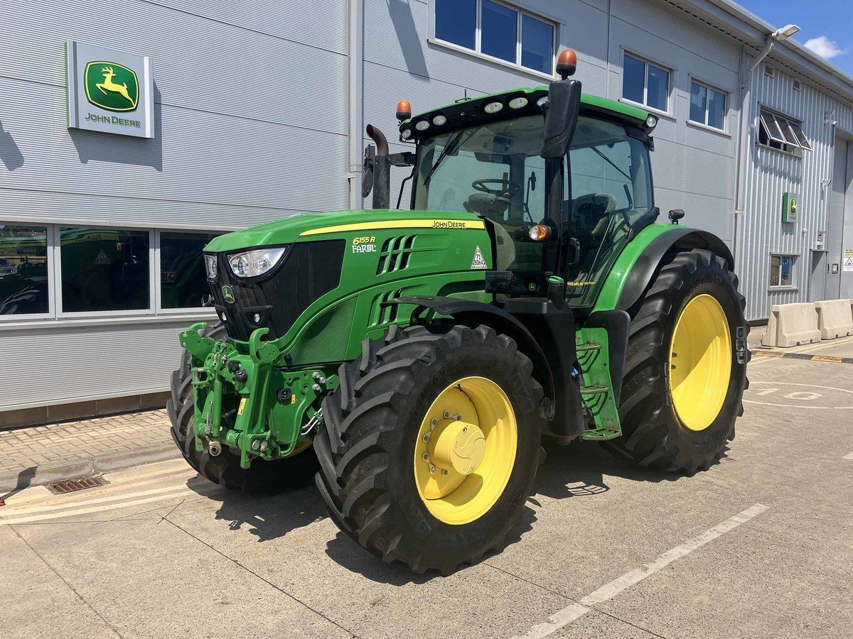 E-FARM: John Deere 6155 R - Tractor - id BA32ZFV - €86,617 - Year of construction: 2022 - Engine hours: 4,895,Engine power (HP): 155,United Kingdom